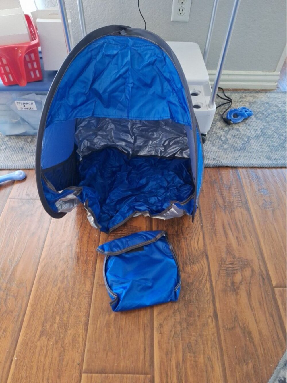Blue Dog Tent Bed for Small Dogs or Cats – Cozy Indoor Pet House